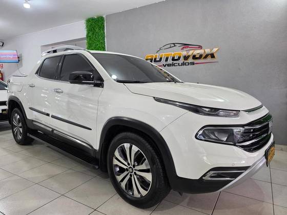 FIAT TORO 2.0 16V TURBO DIESEL VOLCANO 4WD AT9