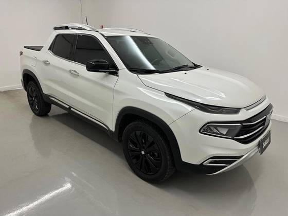 FIAT TORO 2.0 16V TURBO DIESEL VOLCANO 4WD AT9