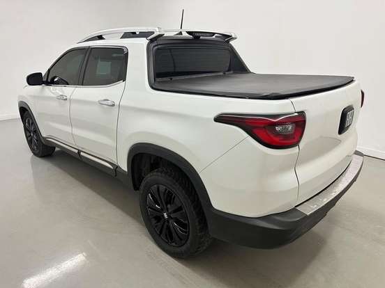 FIAT-TORO-2023