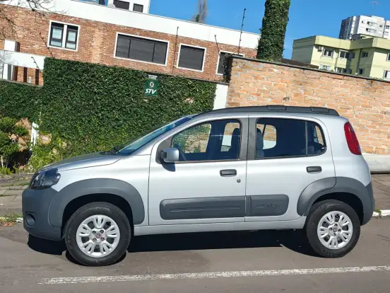 FIAT-UNO-1.4 EVO WAY 8V FLEX 4P MANUAL FIAT-UNO-2011