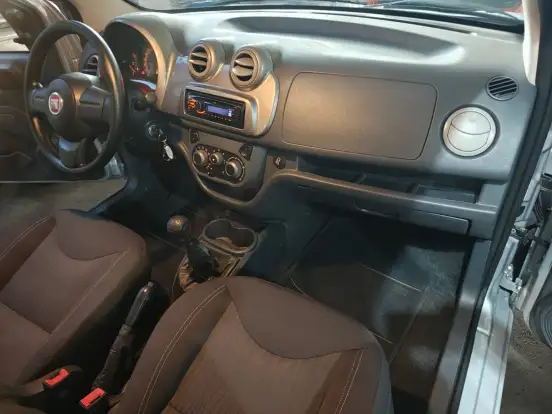 FIAT-UNO-1.4 EVO WAY 8V FLEX 4P MANUAL FIAT-UNO-2011