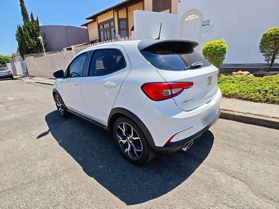 FIAT-ARGO-1.8 E.TORQ FLEX HGT AT6 FIAT-ARGO-2018