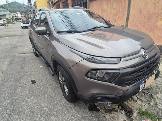 FIAT TORO 2.0 16V TURBO DIESEL VOLCANO 4WD AT9