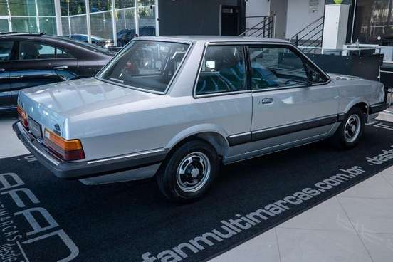 FORD-DEL REY-1988