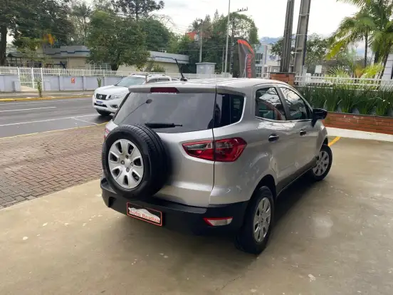 FORD-ECOSPORT-2020