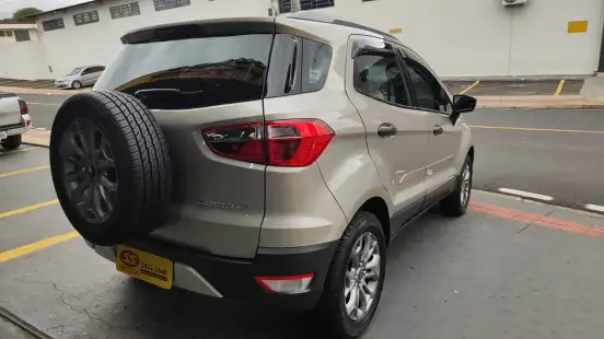 FORD-ECOSPORT-2017