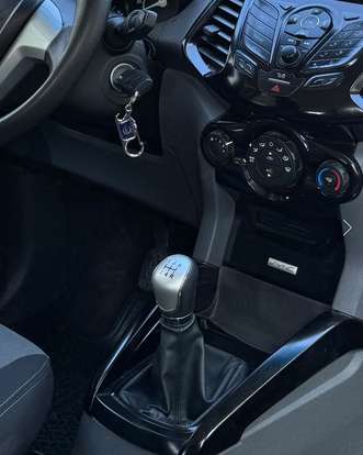 FORD-ECOSPORT-2016