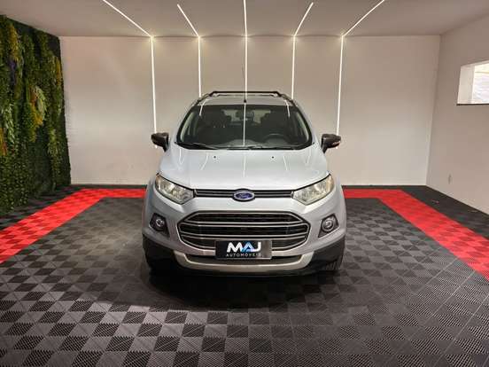 FORD-ECOSPORT-2012