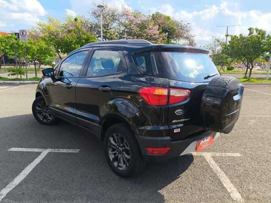 FORD-ECOSPORT-2014