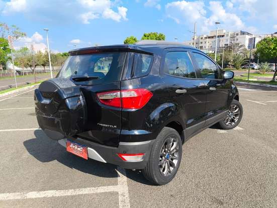 FORD-ECOSPORT-2014
