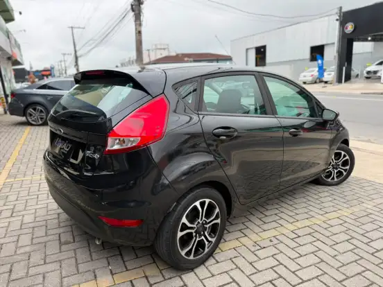 FORD-FIESTA-1.5 SE HATCH 16V FLEX 4P MANUAL FORD-FIESTA-2015