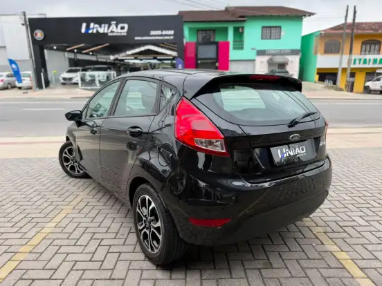 FORD-FIESTA-1.5 SE HATCH 16V FLEX 4P MANUAL FORD-FIESTA-2015