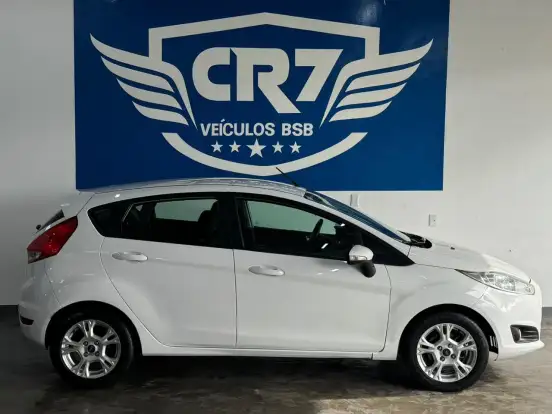 FORD-FIESTA-2014