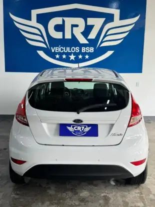 FORD-FIESTA-2014
