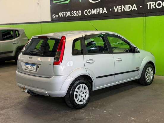 FORD-FIESTA-2011