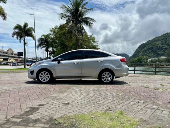 FORD-FIESTA-1.6 SE SEDAN 16V FLEX 4P MANUAL FORD-FIESTA-2011