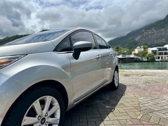 FORD-FIESTA-1.6 SE SEDAN 16V FLEX 4P MANUAL FORD-FIESTA-2011