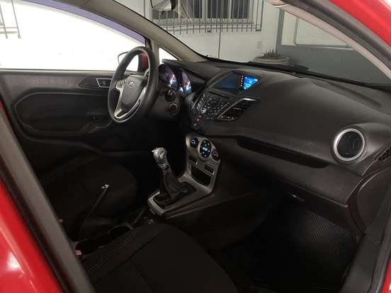 FORD-FIESTA-2015