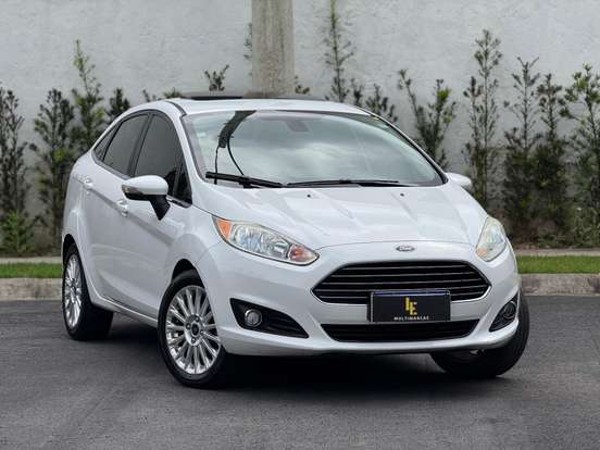 FORD-FIESTA-2015