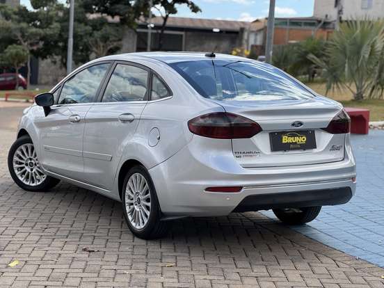 FORD-FIESTA-1.6 TITANIUM SEDAN 16V FLEX 4P POWERSHIFT FORD-FIESTA-2014