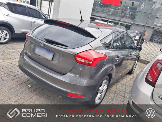 FORD-FOCUS-2017