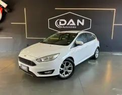 FORD FOCUS 2.0 TITANIUM 16V FLEX 4P POWERSHIFT FORD FOCUS 2.0 TITANIUM 16V FLEX 4P POWERSHIFT