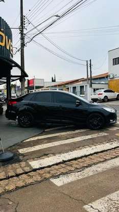 FORD-FOCUS-2017