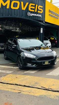 FORD-FOCUS-2017