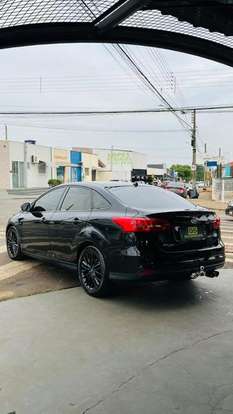 FORD-FOCUS-2017
