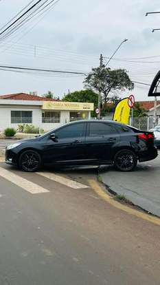 FORD-FOCUS-2017