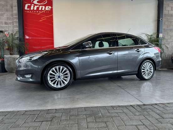FORD-FOCUS-2016