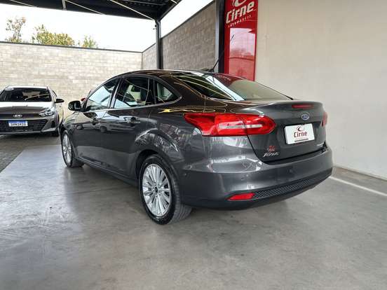 FORD-FOCUS-2016