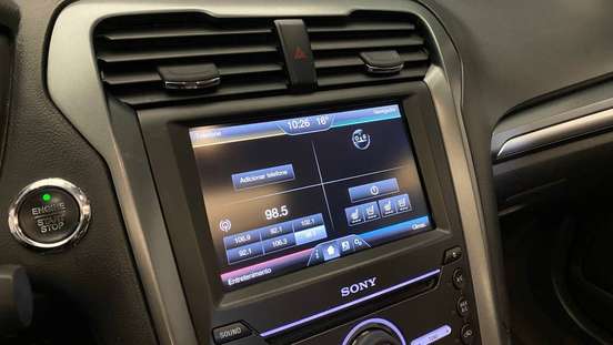 FORD-FUSION-2015