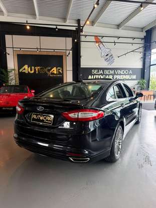 FORD-FUSION-2014
