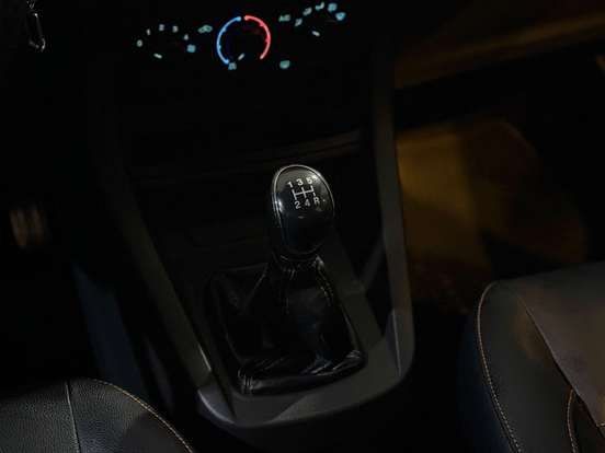 FORD-KA-1.0 TI-VCT FLEX SEL MANUAL FORD-KA-2017