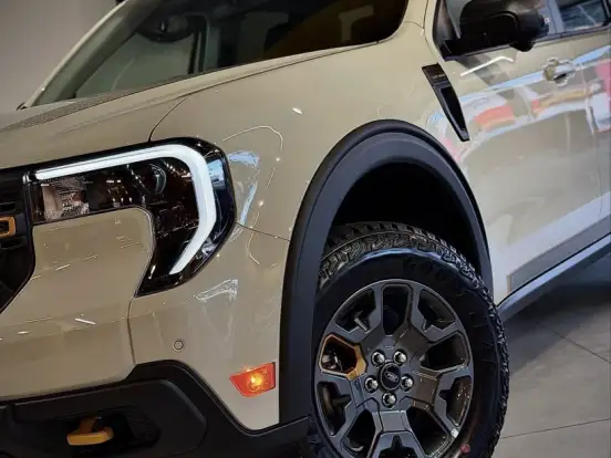 FORD-MAVERICK-2.0 ECOBOOST GASOLINA TREMOR AUTOMÁTICO FORD-MAVERICK-2025