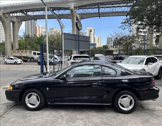 FORD-MUSTANG-1995
