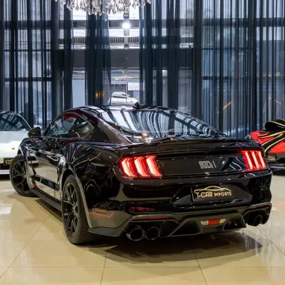 FORD-MUSTANG-2021
