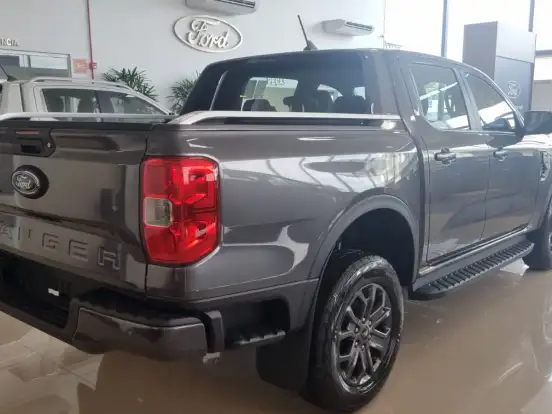 FORD-RANGER-2.0 TURBO DIESEL CD BLACK 4X2 AUTOMÁTICO FORD-RANGER-2025
