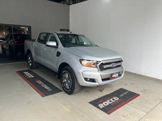 FORD RANGER 2.2 XLS 4X4 CD 16V DIESEL 4P AUTOMÁTICO