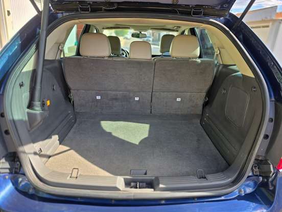 FORD-EDGE-2011
