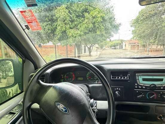 FORD-F-250-3.9 XLT MAX POWER 4X4 CS DIESEL 2P MANUAL FORD-F-250-2010