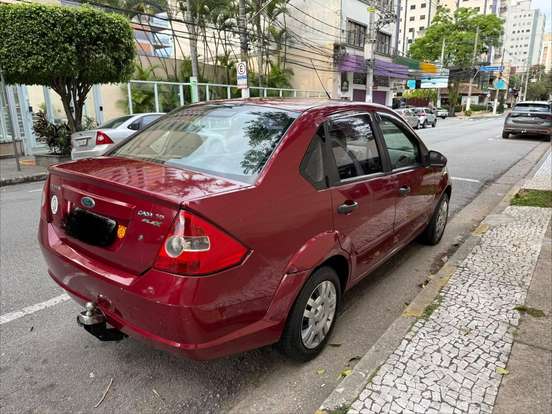 FORD-FIESTA-1.6 MPI FIRST SEDAN 8V FLEX 4P MANUAL FORD-FIESTA-2005