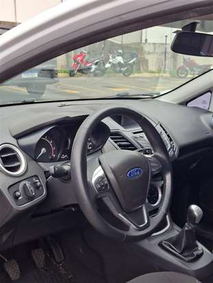 FORD-FIESTA-2014