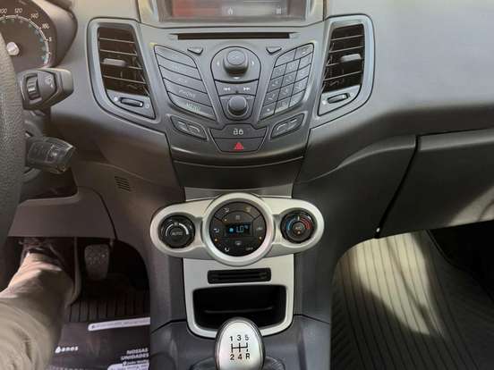 FORD-FIESTA-1.6 SE HATCH 16V FLEX 4P MANUAL FORD-FIESTA-2013