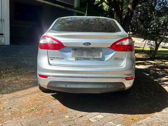 FORD-FIESTA-1.6 TITANIUM SEDAN 16V FLEX 4P POWERSHIFT FORD-FIESTA-2013