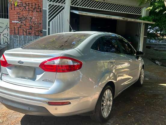 FORD-FIESTA-1.6 TITANIUM SEDAN 16V FLEX 4P POWERSHIFT FORD-FIESTA-2013