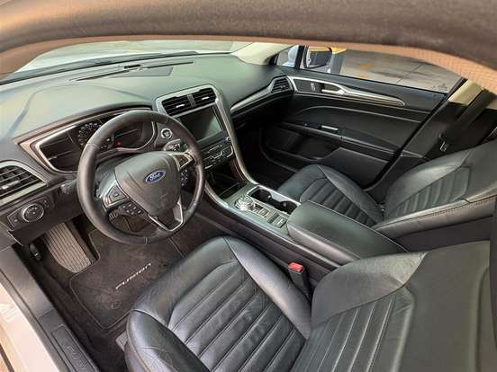 FORD-FUSION-2.0 SEL 16V GASOLINA 4P AUTOMÁTICO FORD-FUSION-2017