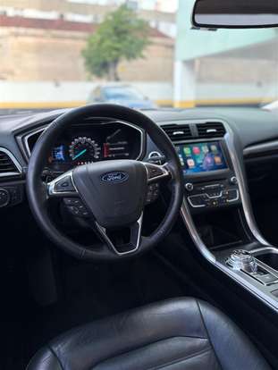 FORD-FUSION-2017