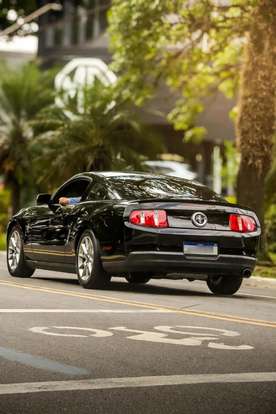 FORD-MUSTANG-2009